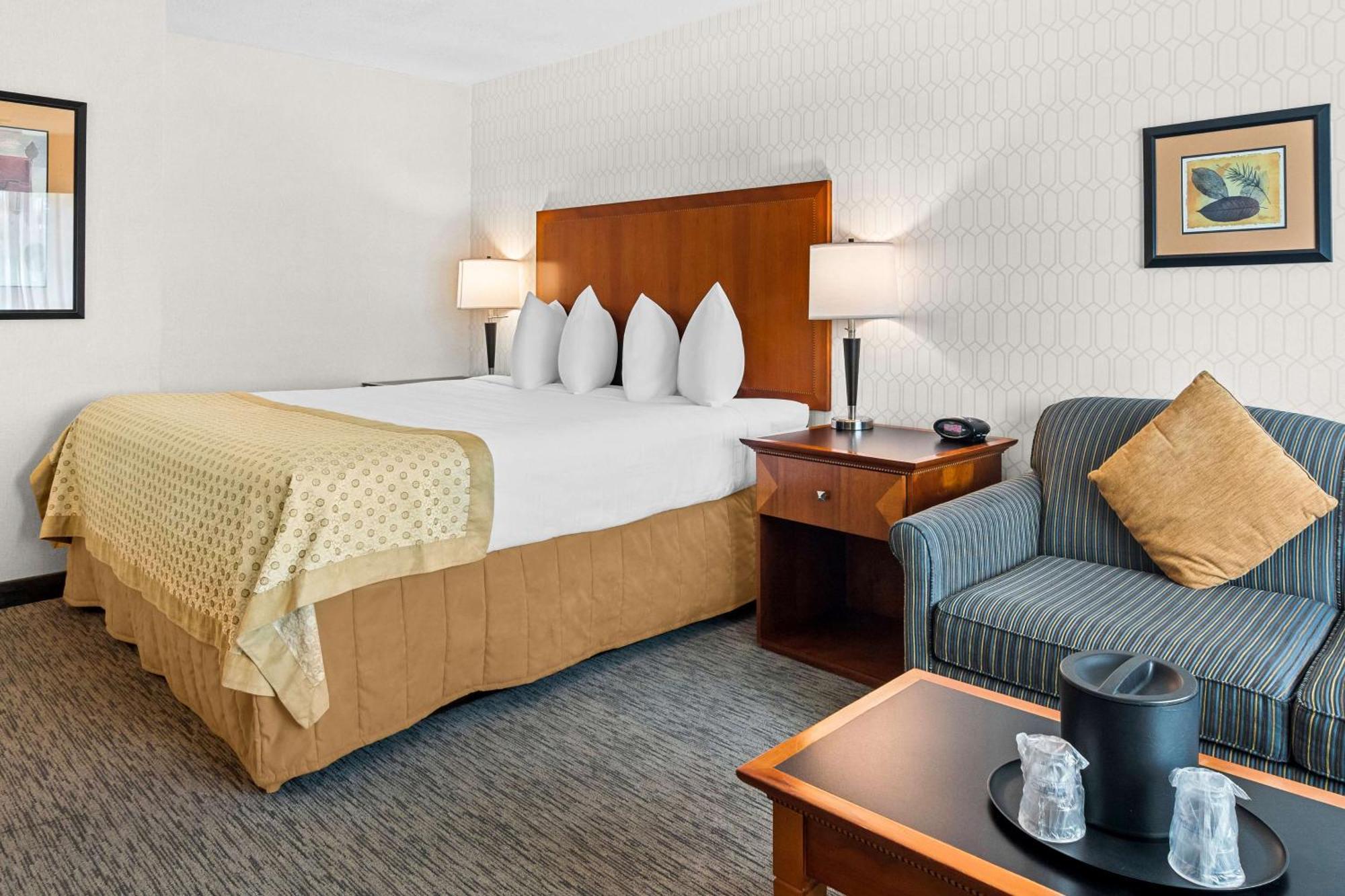 Best Western Plus Langley Inn Exterior foto