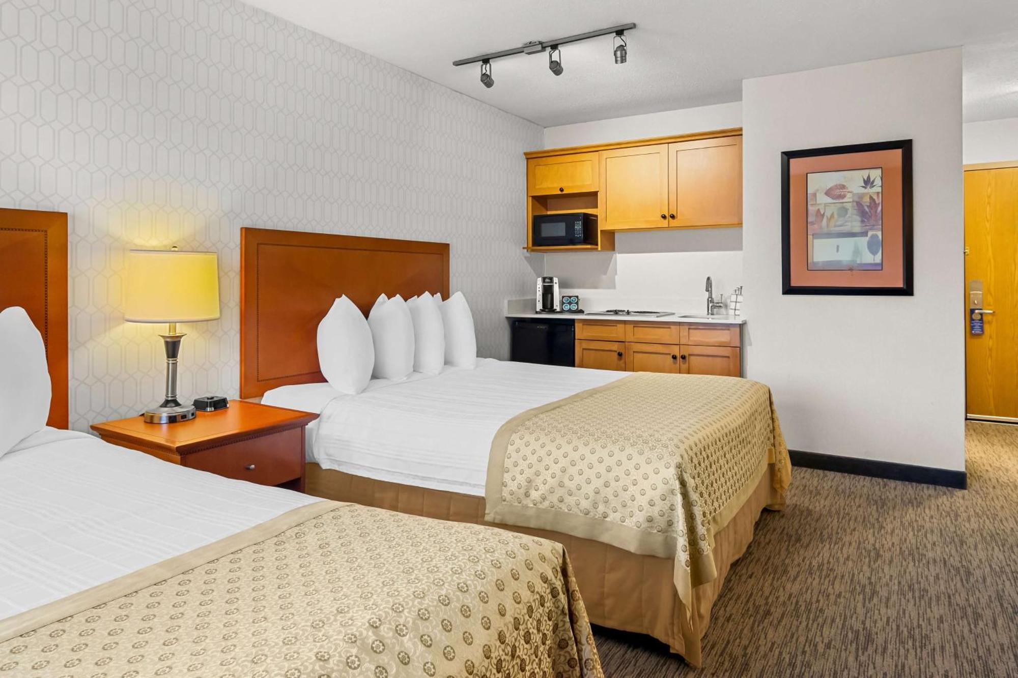 Best Western Plus Langley Inn Exterior foto