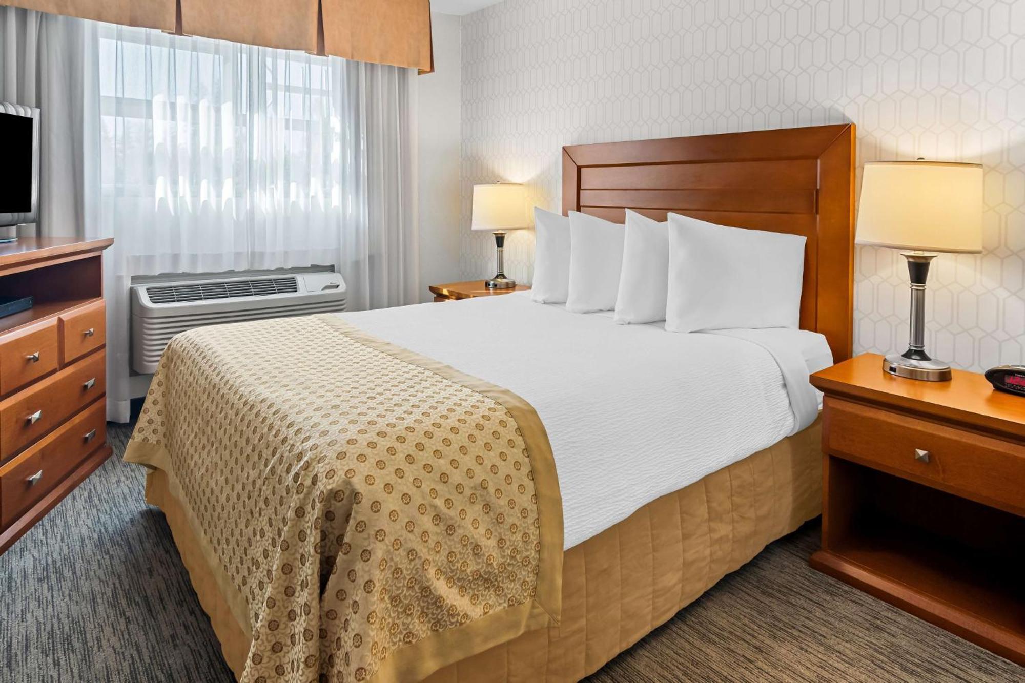 Best Western Plus Langley Inn Exterior foto