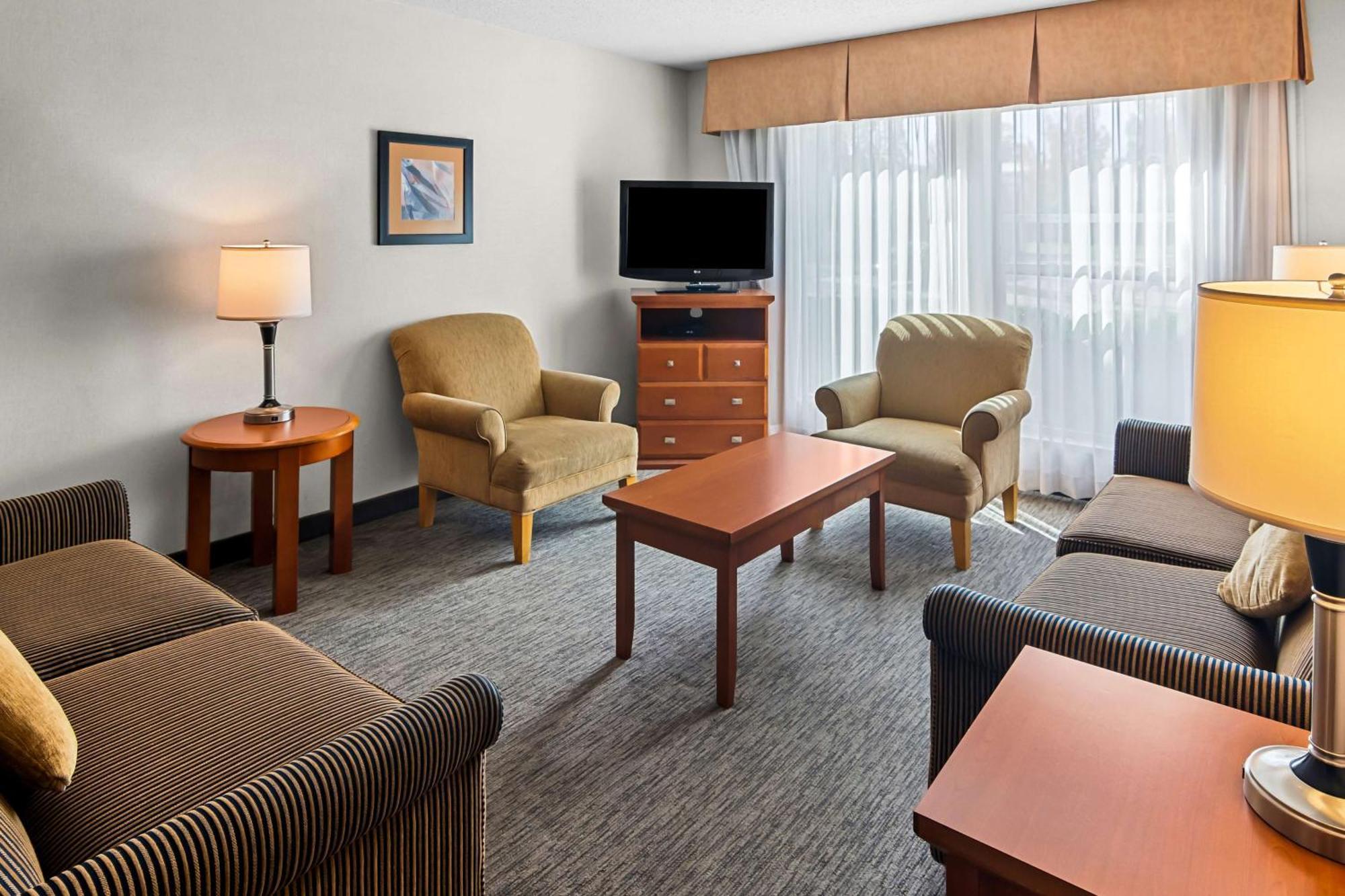 Best Western Plus Langley Inn Exterior foto