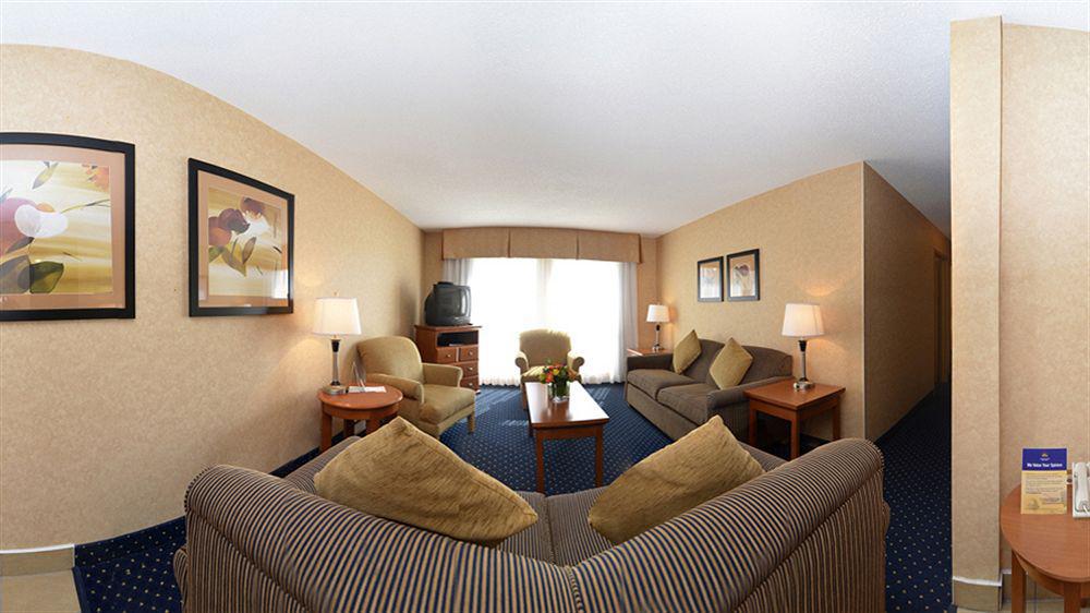 Best Western Plus Langley Inn Exterior foto